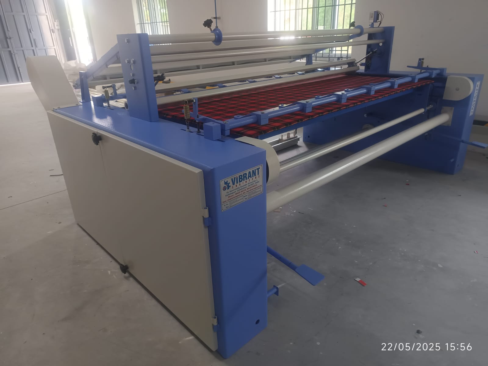 products folding - 1.jpg